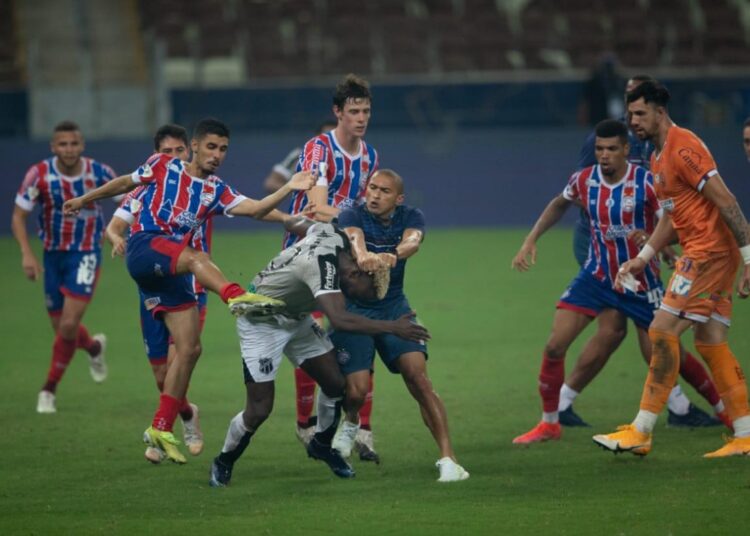 Final da Copa do Nordeste termina em confusão: árbitro expulsa 5 jogadores e detalha agressões em súmula