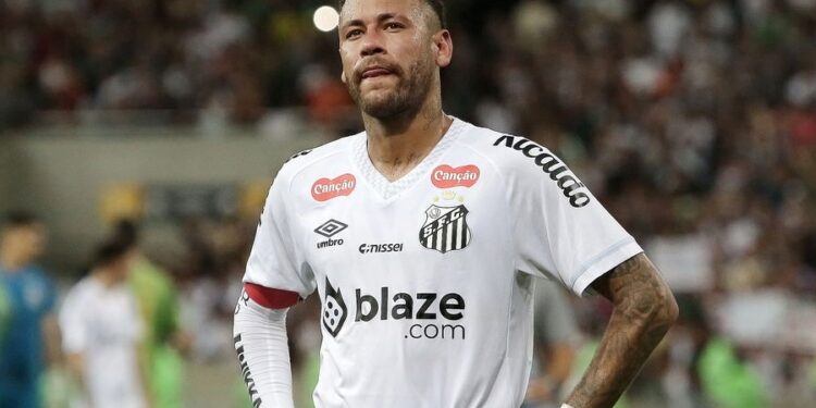 Enquanto Neymar ganha R$ 21 milhões por mês, salário de Baianinho de Mauá na sinuca impressiona