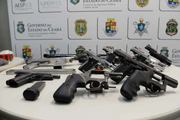 1.139 armas de fogo foram apreendidas no Ceará nos primeiros dois meses de 2022