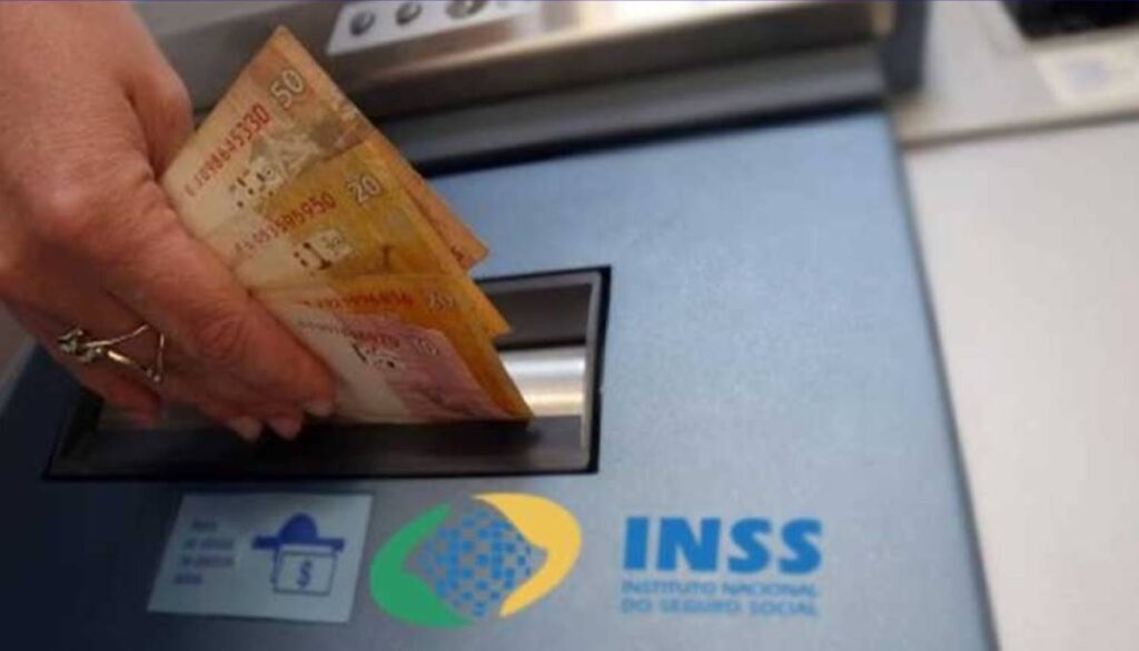 Antecipação do décimo terceiro salário para aposentados do INSS começa nesta segunda-feira (25)