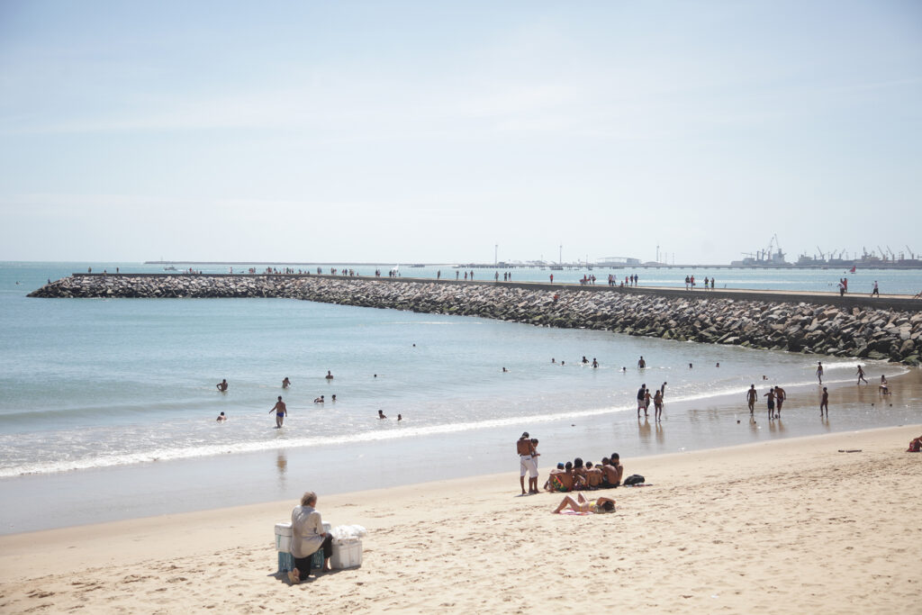 Banho de mar está proibido na Praia de Iracema a partir desta quinta-feira (31)