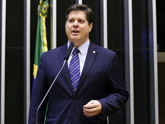 Baleia Rossi, candidato à presidência da Câmara, é citado em investigação de esquema criminoso