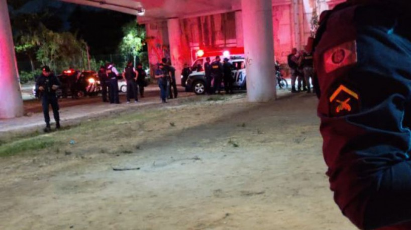 Policial militar cai de viaduto durante perseguição em Fortaleza