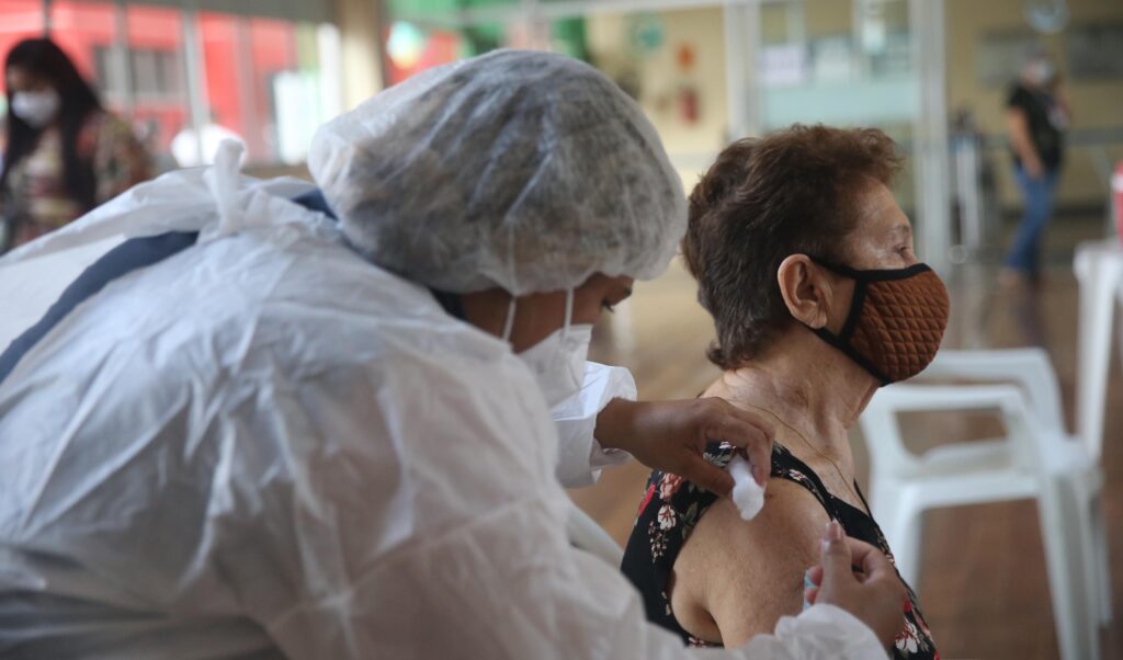 Saiba tudo sobre a 2ª fase de vacinação em Fortaleza que começa nesta segunda-feira (22)