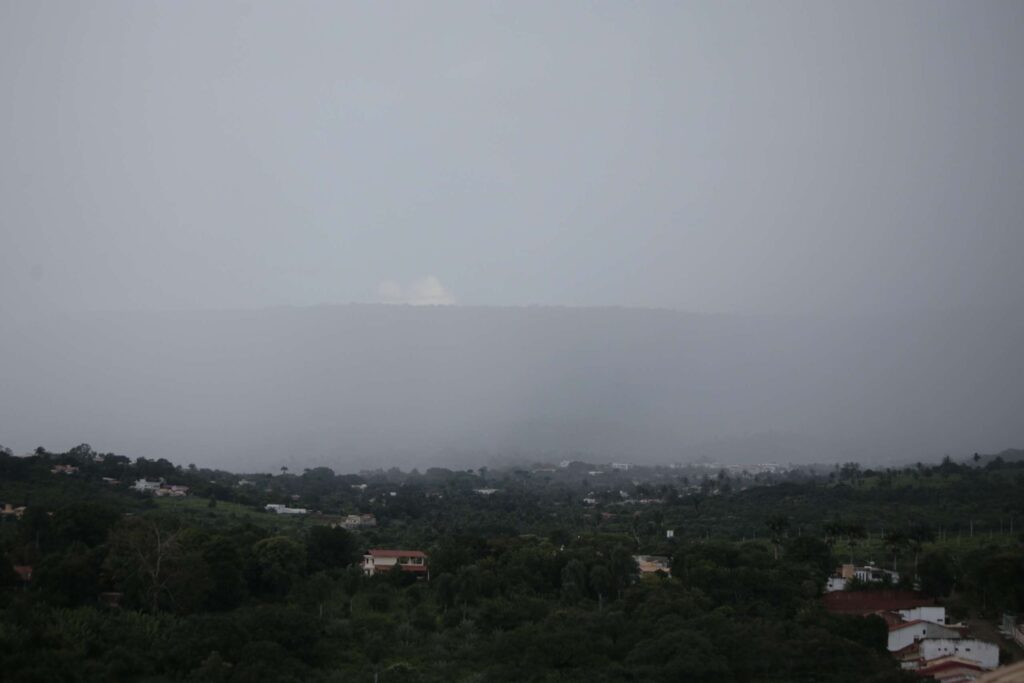 Chove em pelo menos 106 municípios no fim de semana, apontam dados da Funceme