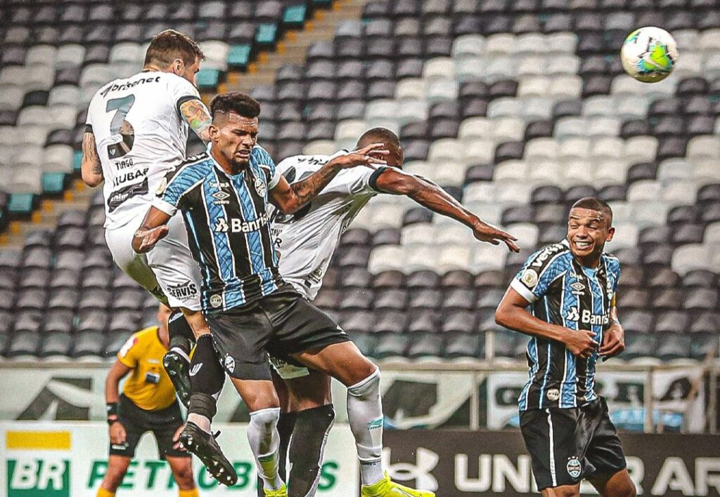 Ceará joga mal e é goleado pelo Grêmio fora de casa