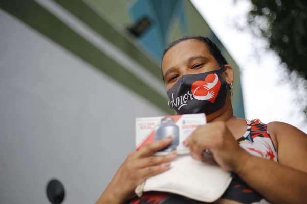 Vale Gás Social: entrega do segundo lote começa nesta segunda (17); confira o calendário