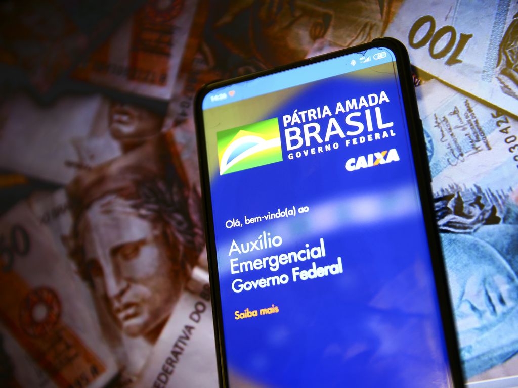 5ª parcela do auxílio emergencial começa a ser paga em 20 de agosto, diz jornal