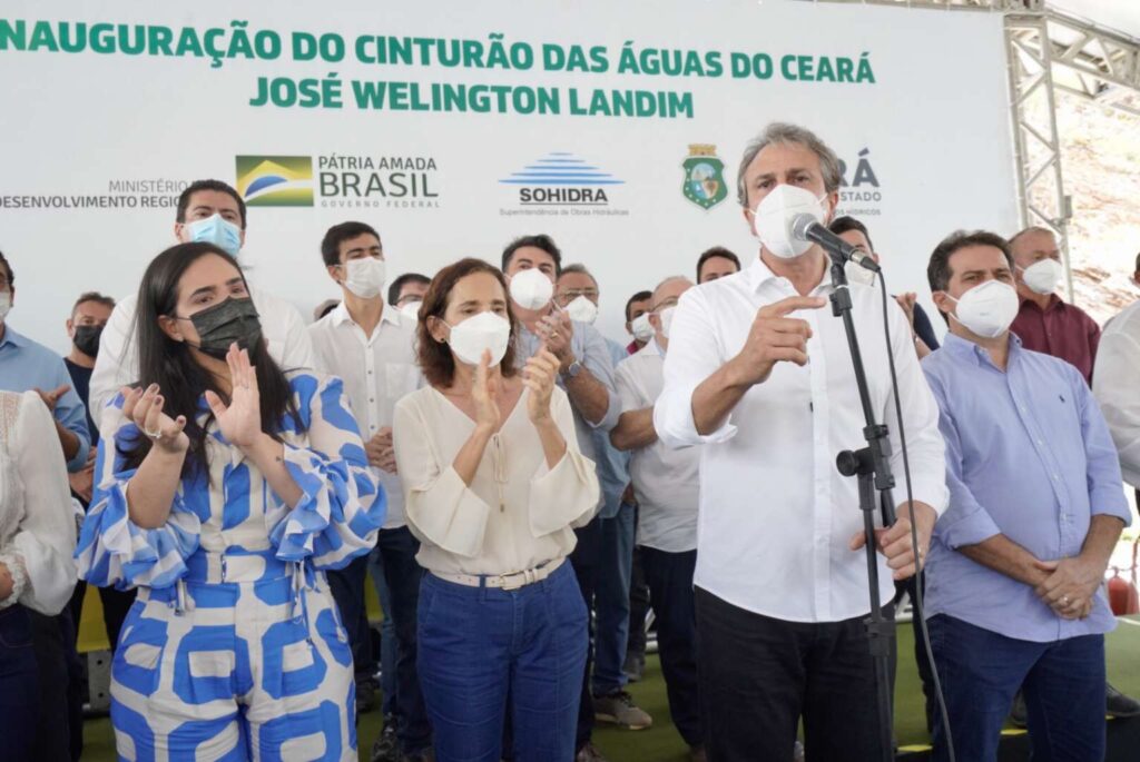 Governo do Estado inaugura primeiro trecho do Cinturão das Águas do Ceará