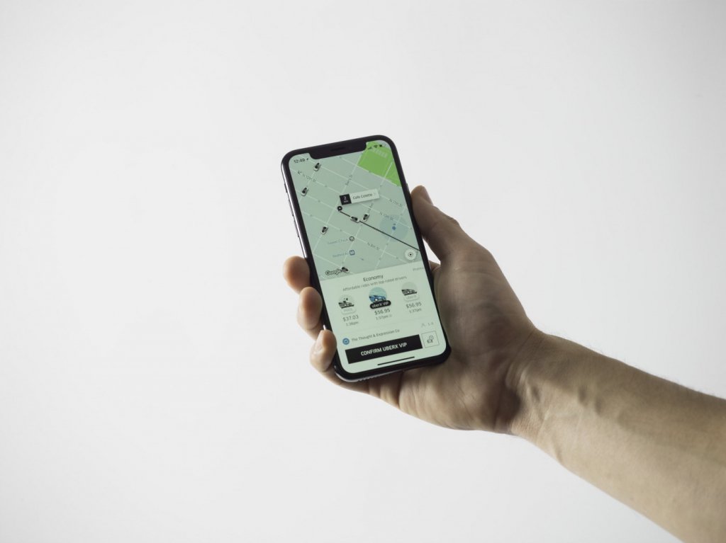 Uber exclui 1.600 motoristas no Brasil por cancelamento de corridas