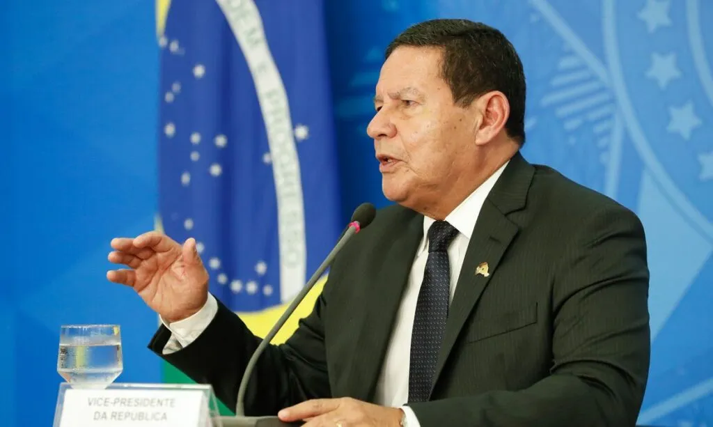 Vice-presidente Hamilton Mourão é diagnosticado com covid-19