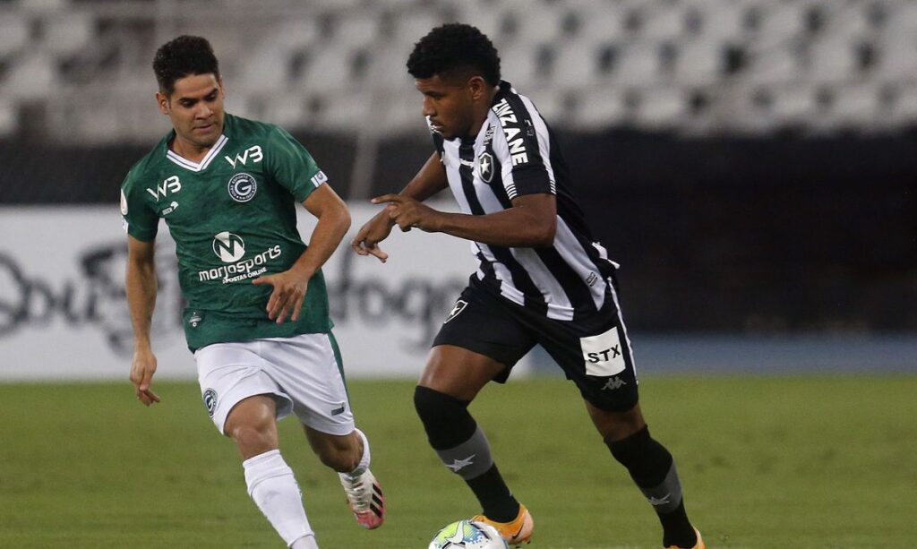 Goiás tenta vencer Botafogo para continuar na luta por permanência na Série A