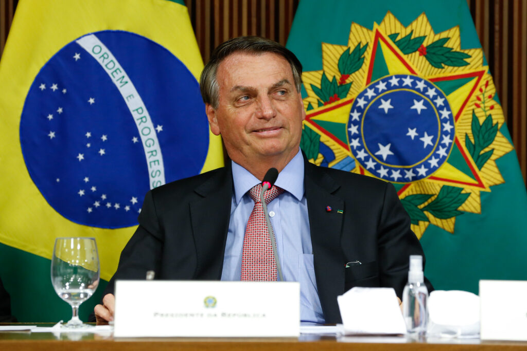 Randolfe protocola requerimento para convocação de Bolsonaro na CPI da Covid