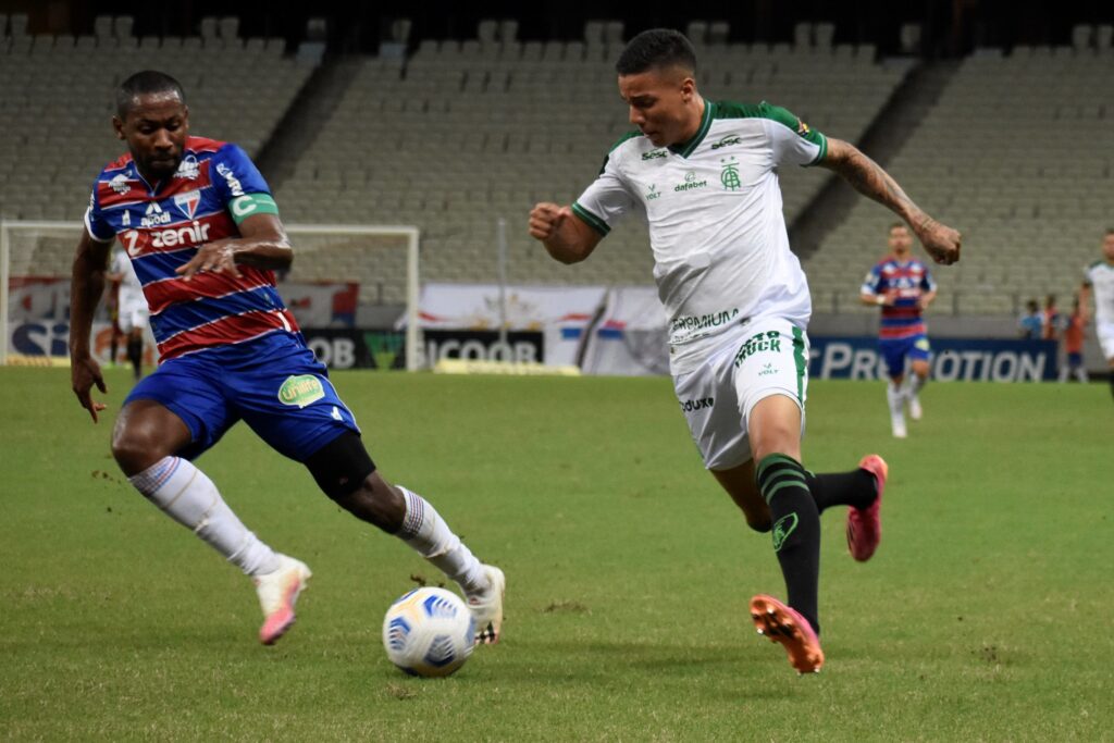 Fortaleza enfrenta América-MG após eliminação na Copa do Brasil