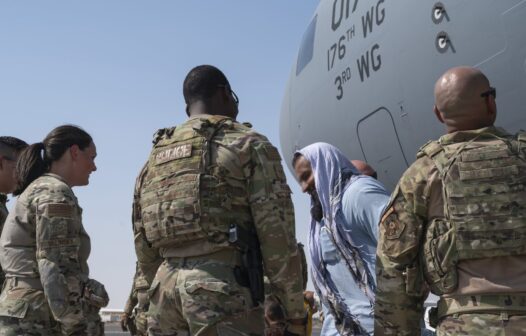 Últimos soldados dos Estados Unidos deixam o Afeganistão após quase 20 anos