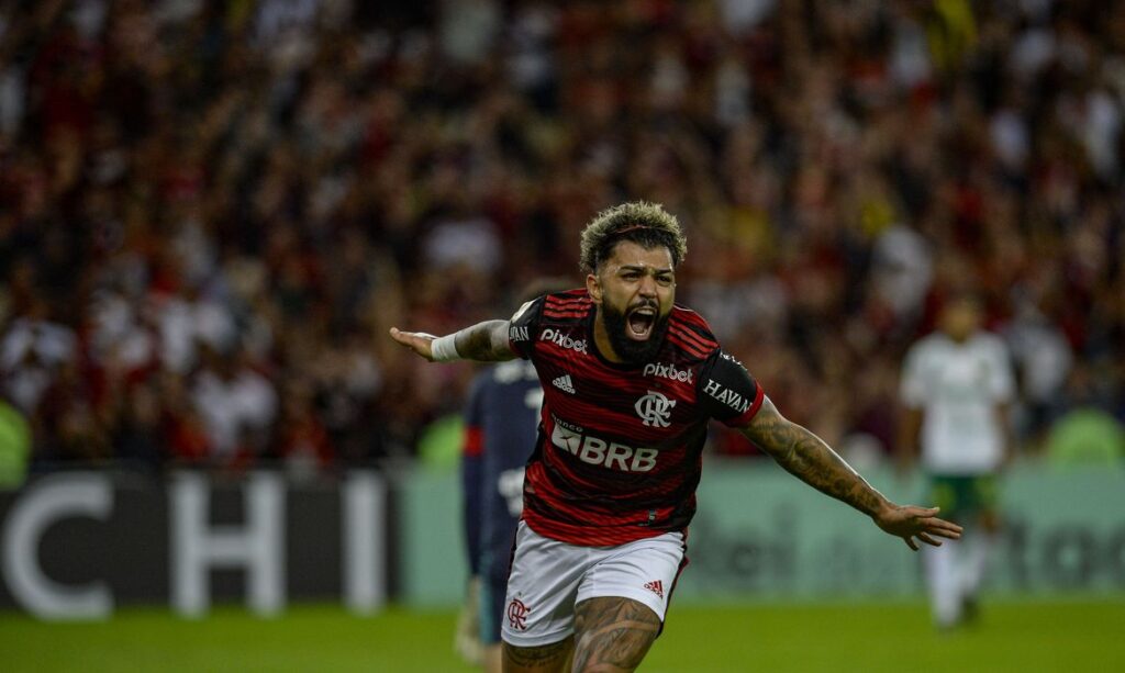 Flamengo vence a primeira sob o comando de Dorival Júnior