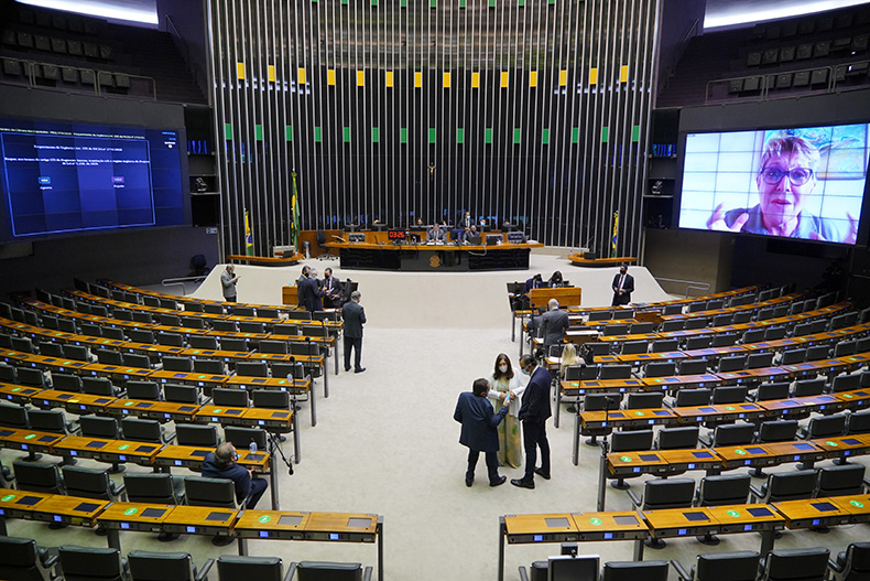 Deputados federais voltam ao trabalho remoto até o Carnaval para evitar Covid-19