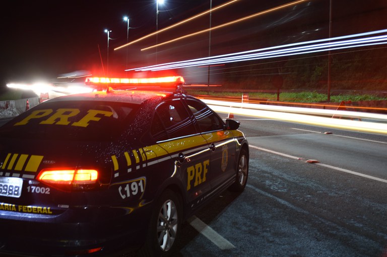 Feriado de Tiradentes: PRF reforça policiamento nas rodovias do Ceará a partir desta quinta-feira (21)