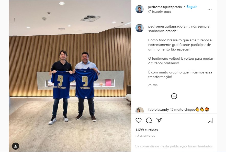 Ronaldo Fenômeno assina acordo de compra do Cruzeiro