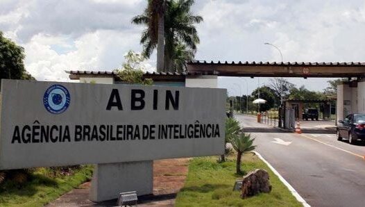 Funcionários da Abin furam fila e são vacinados contra a Covid-19