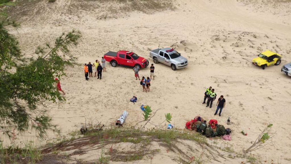 Turistas acreanos sofrem acidente de buggy nas dunas do Cumbuco; veja como foi resgate