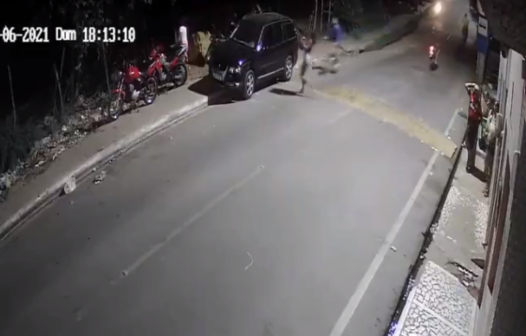 Mulher é atropelada por bicicleta e fica desacordada em avenida de Juazeiro do Norte