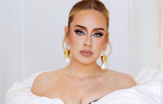 Adele deve lançar novo álbum ainda este ano, diz jornal