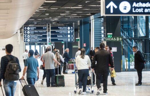 Governo Federal anuncia quarentena de cinco dias para viajantes não vacinados