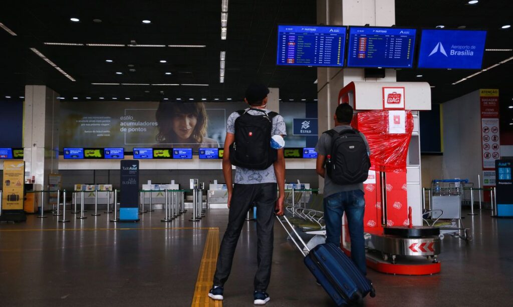 Passagem aérea para o Carnaval ficou até 220% mais cara