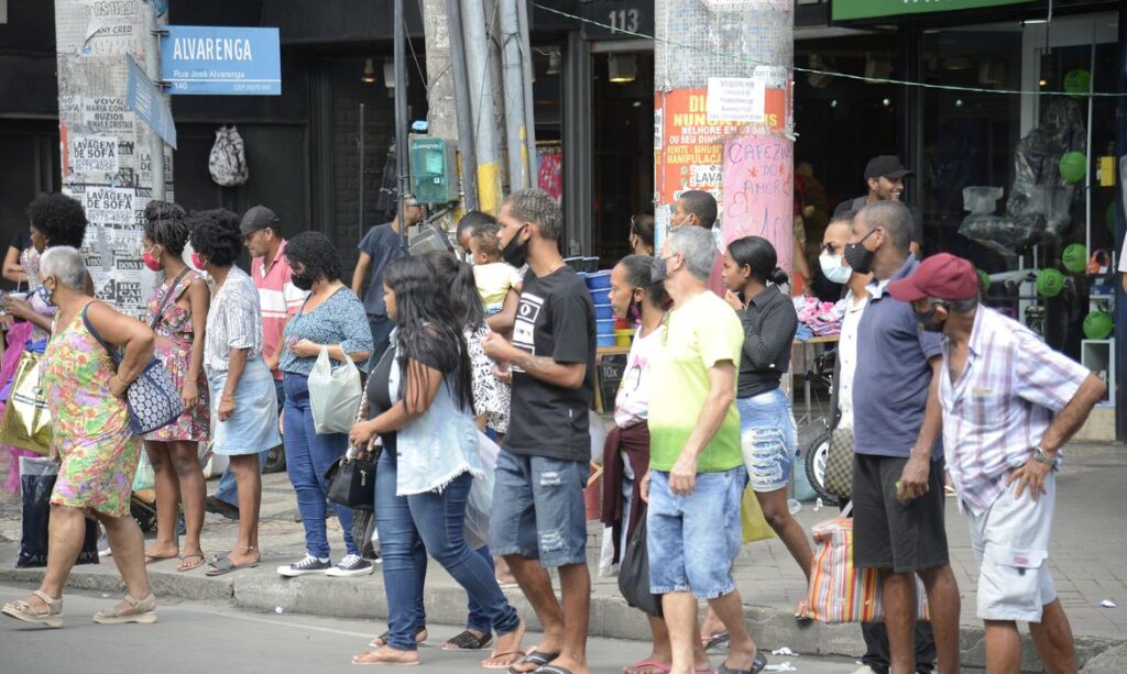 Covid-19: Brasil registra 185 óbitos e 7.359 diagnósticos em 24 horas