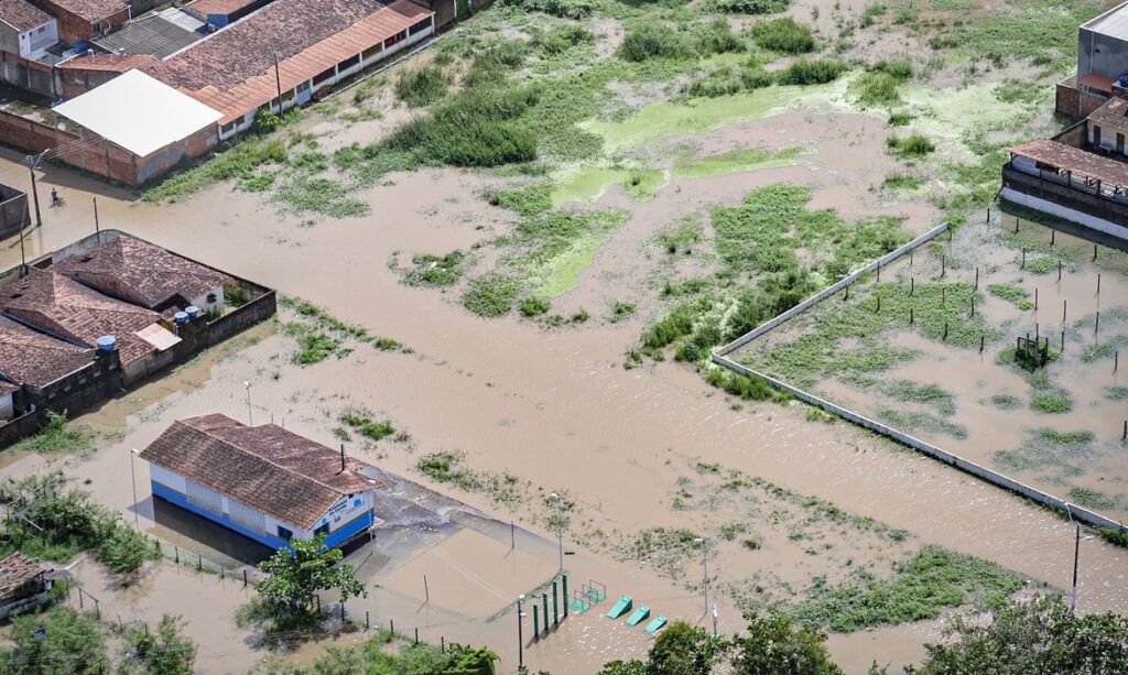 Alagoas tem 50 municípios em emergência devido às chuvas