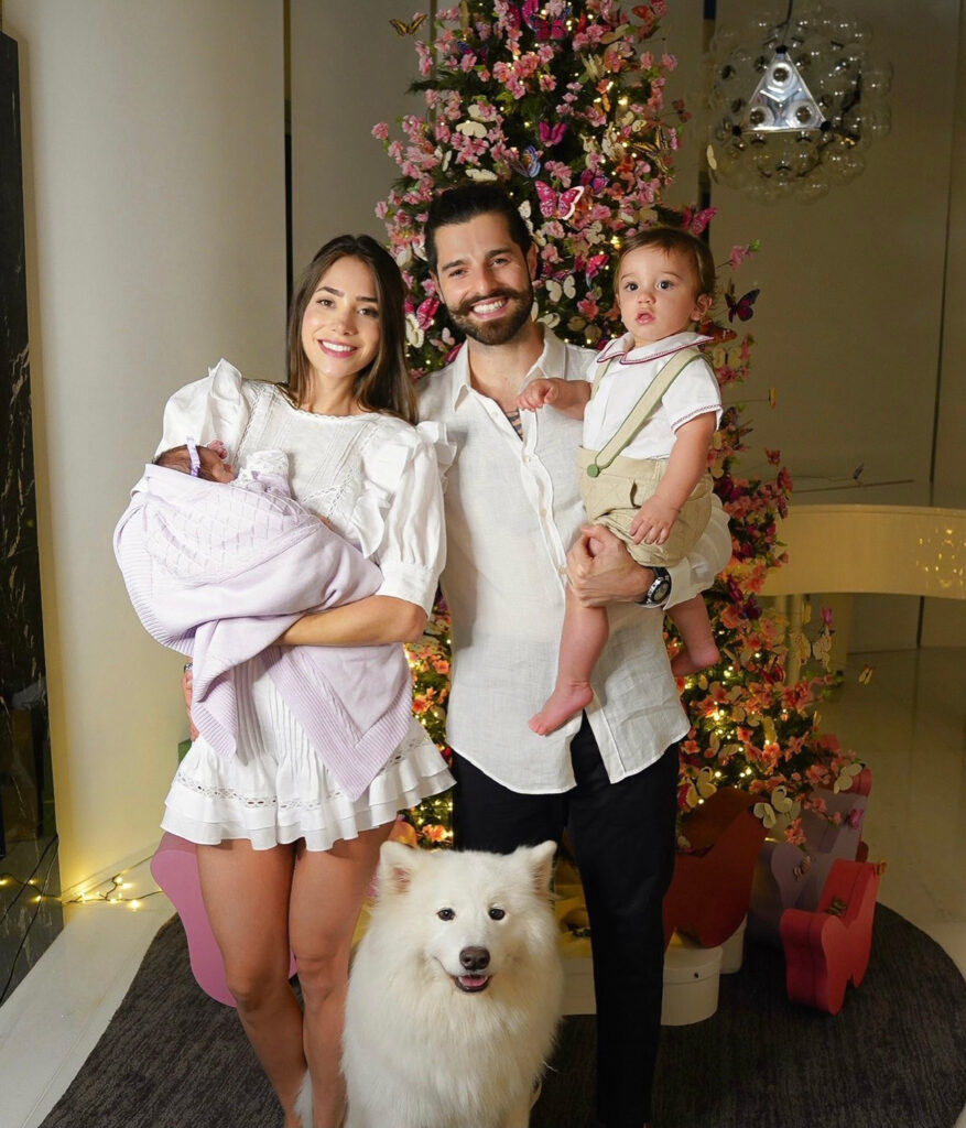 Filha de Alok e Romana recebe alta da UTI e passa Natal com a família