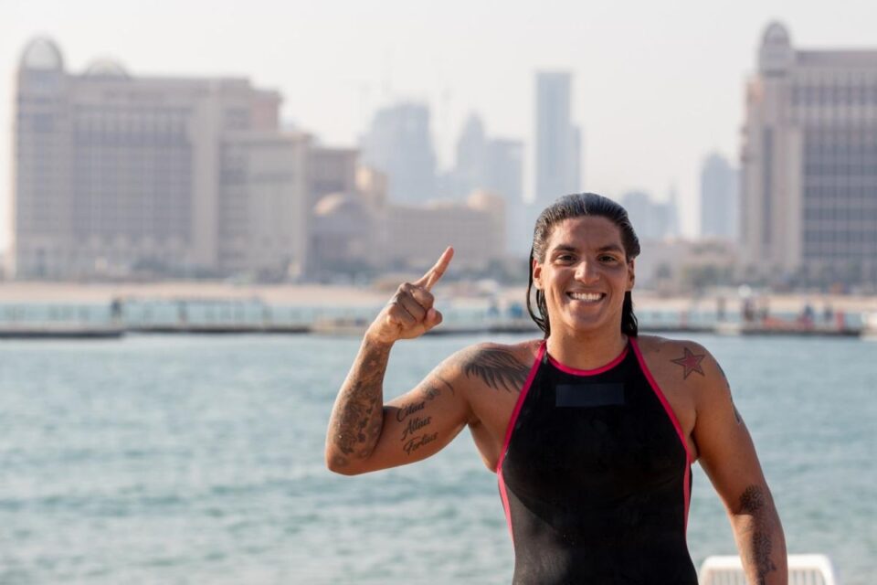 Ana Marcela Cunha vence etapa do Circuito Mundial de maratona aquática