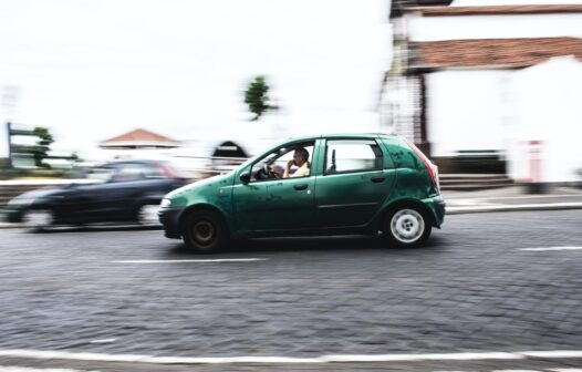 Após denúncia, motorista de app é preso em flagrante por tráfico de drogas em Fortaleza