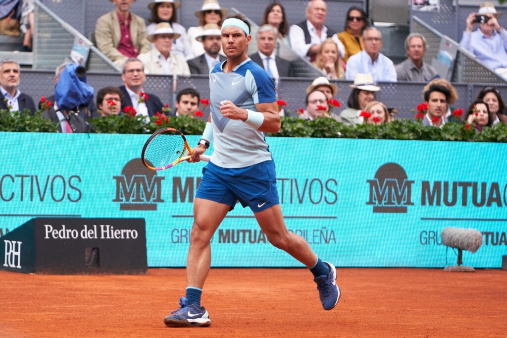 Após lesão, Rafael Nadal volta ao circuito de tênis com vitória