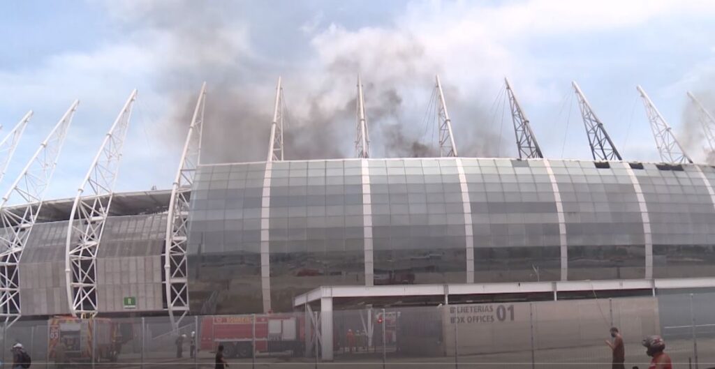 Laudo aponta curto-circuito em ar-condicionado como provável causa de incêndio na Arena Castelão