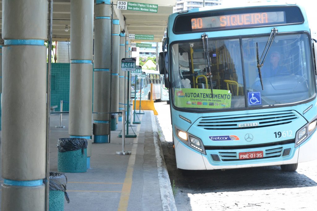 Etufor avalia satisfação de usuários de ônibus em Fortaleza