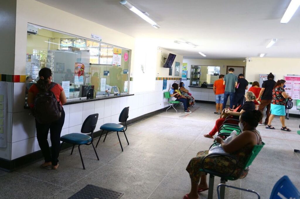 Dois postos de saúde de Fortaleza funcionarão no feriado de Tiradentes; confira endereços e horário de atendimento
