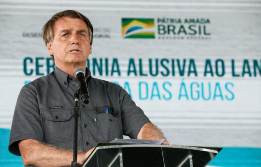 Auxílio Brasil: Bolsonaro confirma novo Bolsa Família de R$ 400