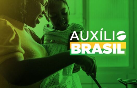 Auxílio Brasil: novo grupo recebe o benefício hoje (18); veja quem tem direito