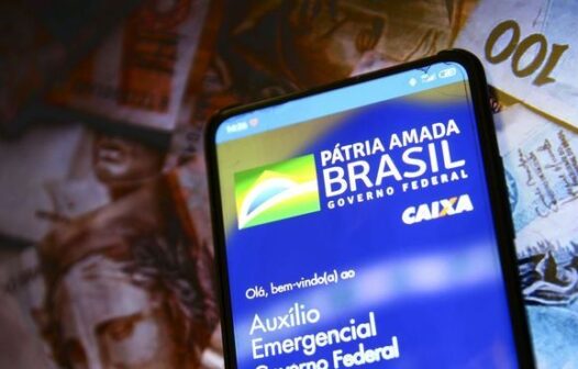 Governo deixa de gastar R$ 80 bi do orçamento de combate à covid-19