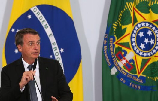 Jair Bolsonaro tem quadro estável após desconforto abdominal em Santa Catarina