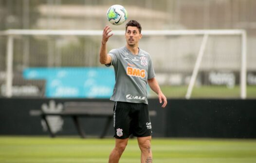 Corinthians decide encerrar vínculo de zagueiro Danilo Avelar após ofensa racial