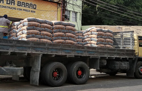 Vendas de cimento crescem 14% em maio