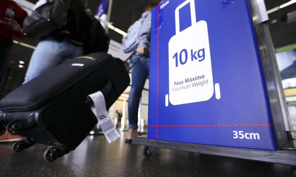 Câmara aprova retomada da gratuidade no despacho de bagagens em voos nacionais