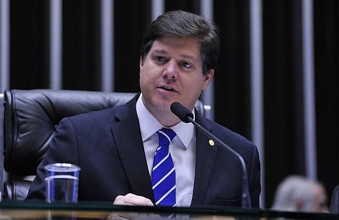 Rossi irá oficializar candidatura à presidência da Câmara na quarta