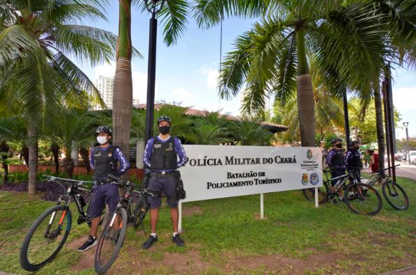 Nova base da PM é instalada na Praça Luiza Távora