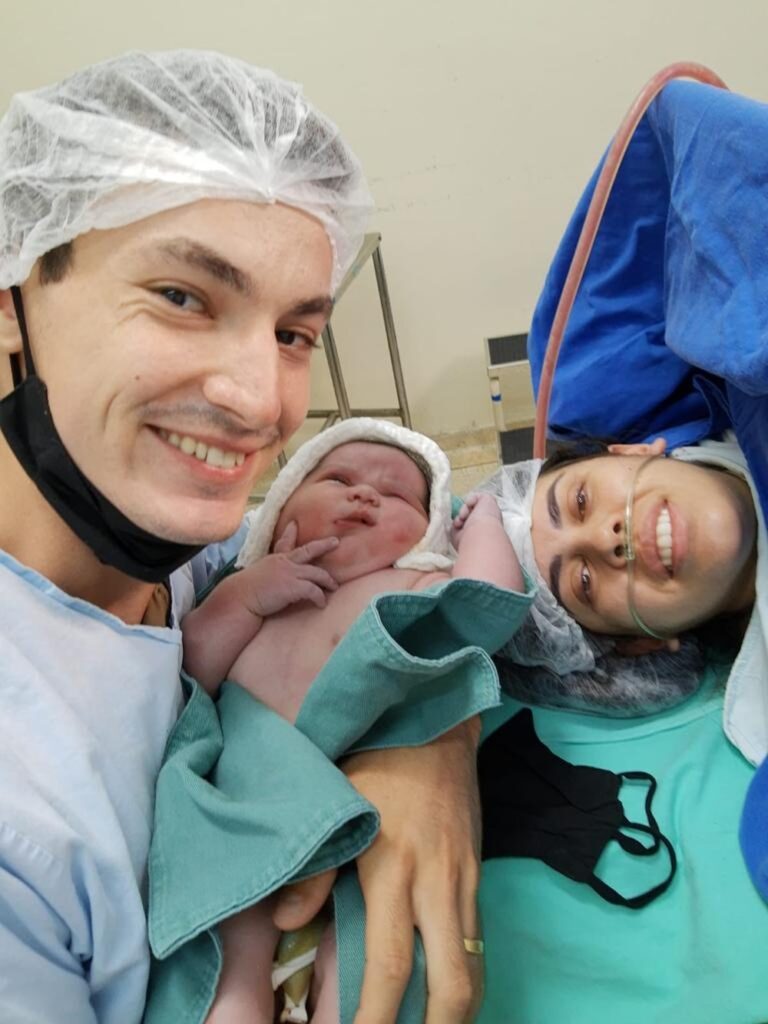 ‘Bebê gigante’ nasce com 6,5 quilos e 57,5 centímetros em São Paulo