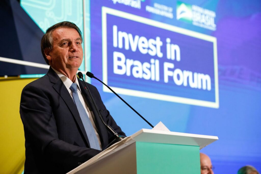 Brasil vai abrir escritório de turismo em Dubai, diz Bolsonaro