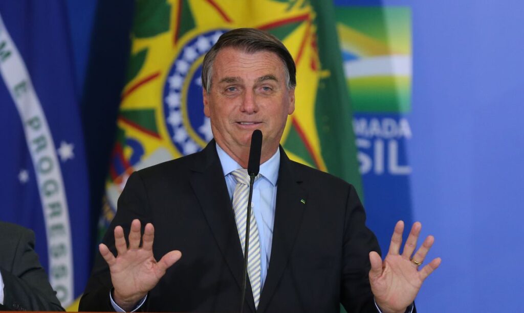 Bolsonaro: ‘Por mim, não teria Carnaval em 2022’